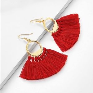 Red fringe fan earrings